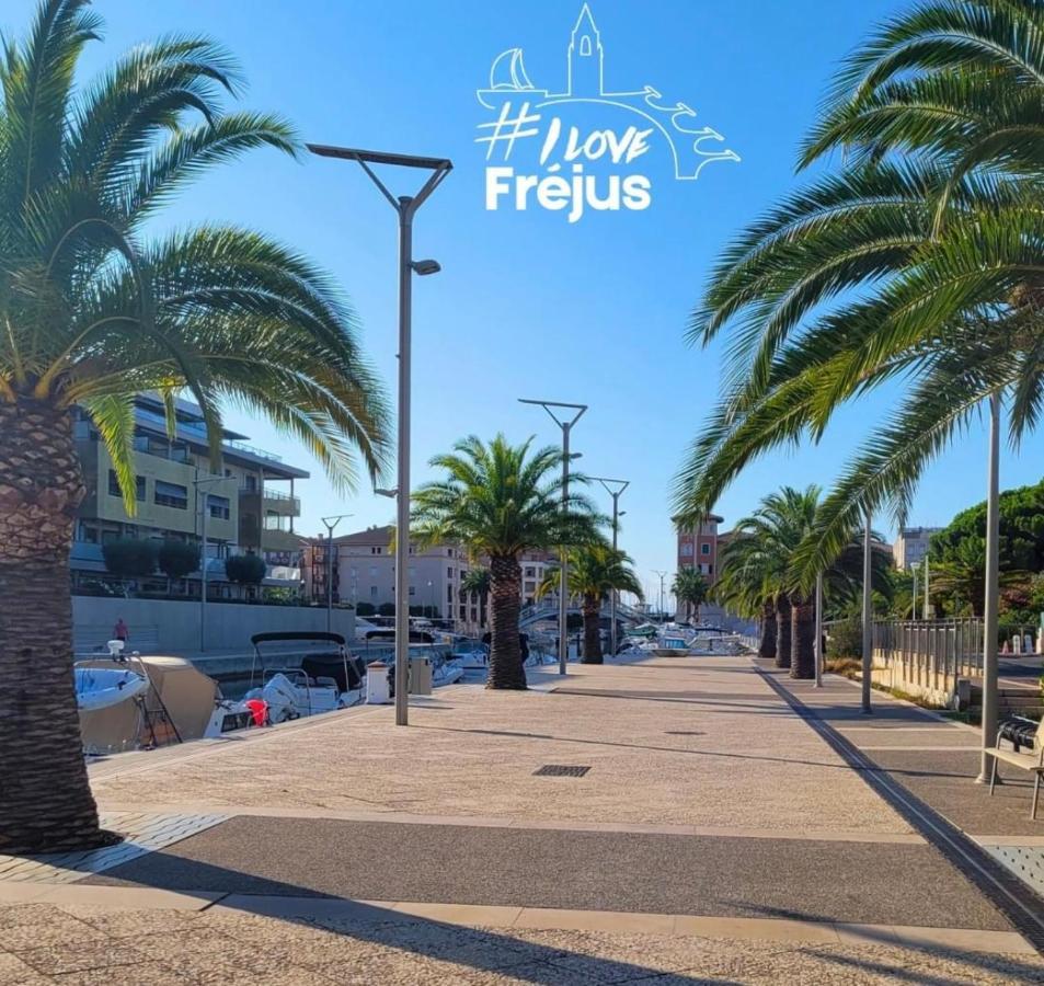 Апартаменты T2/T3 Duplex A Port Frejus Proche De La Mer Экстерьер фото